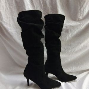 SOLD - Stuart Weitzman heeled scrunch boots